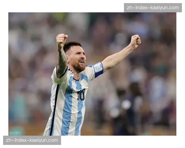 阿根廷定位球战术引入篮球挡拆理念，梅西担任佯攻点吸引防守